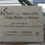 מצבות בכוכים 62