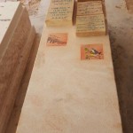 מצבות במכפלה 87