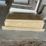 מצבות אבן חלילה צהובה (48)