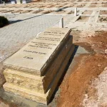 מצבות אבן חלילה צהובה (61)